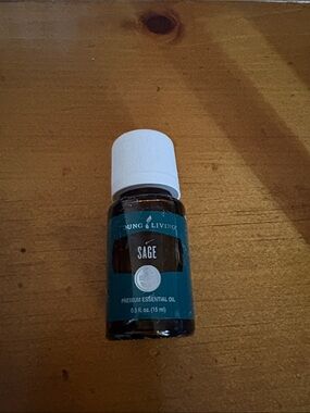 Young Living Sage Essential Oil - Teal Label, White Cap